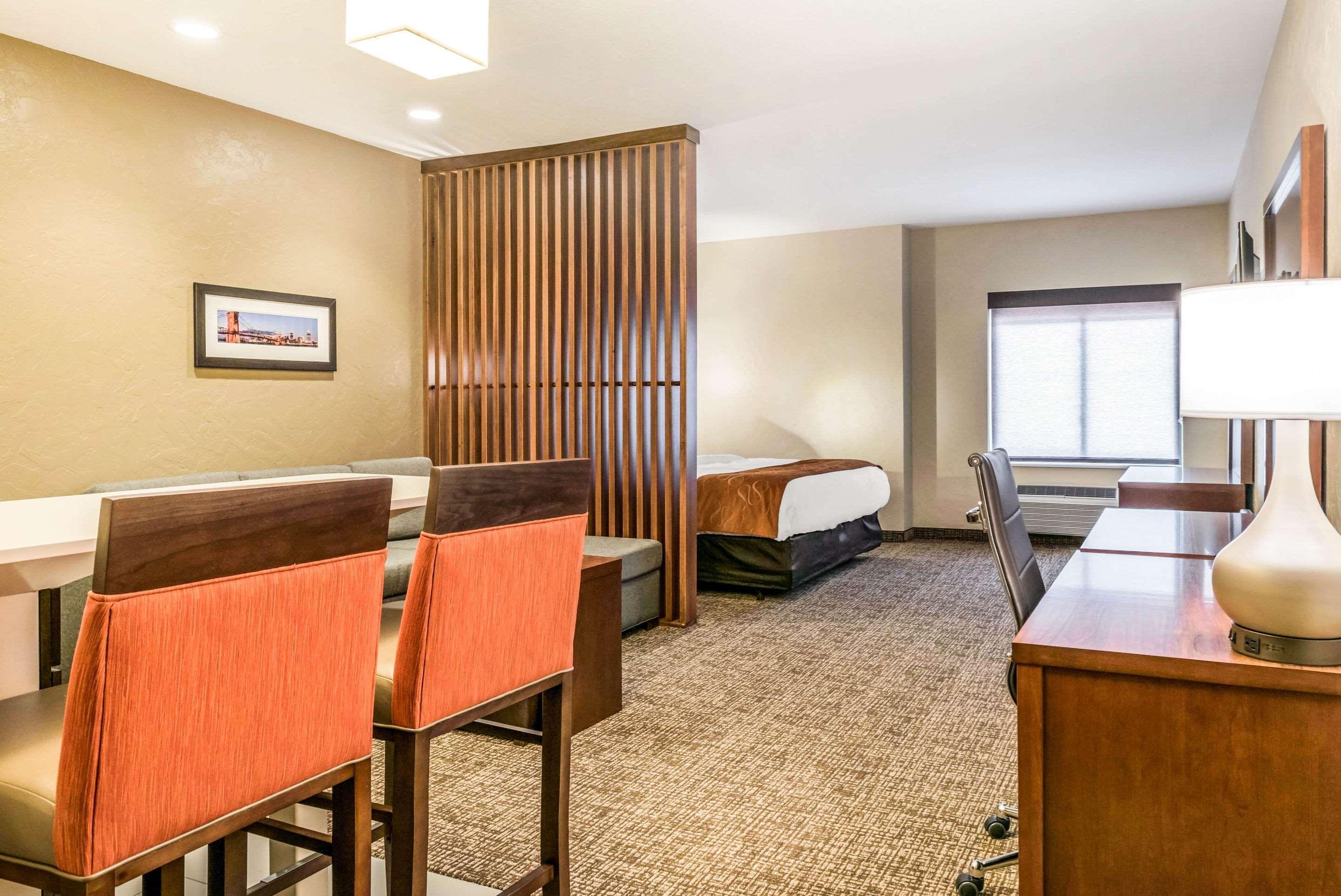 Comfort Suites Florence - Cincinnati South Екстер'єр фото
