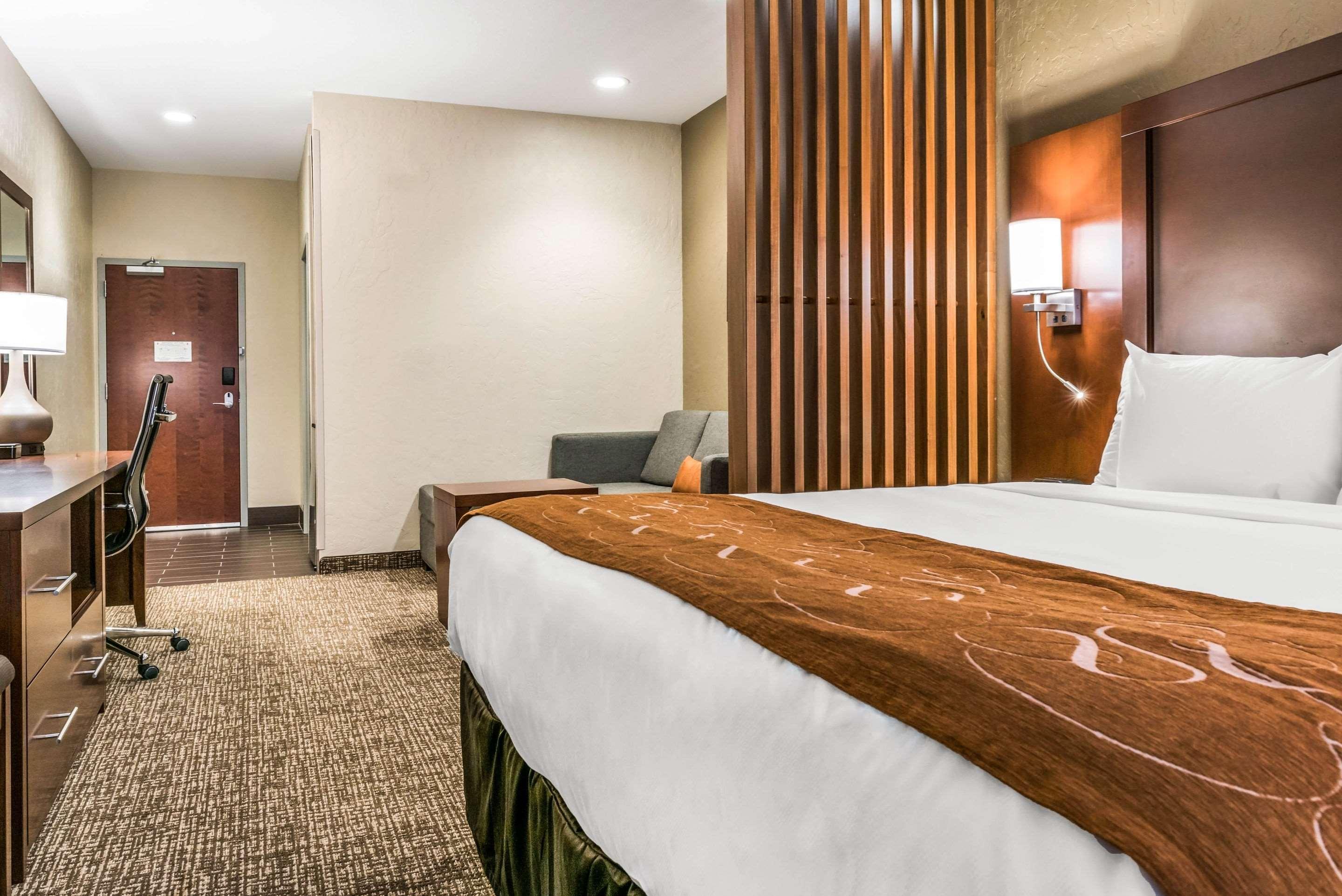 Comfort Suites Florence - Cincinnati South Екстер'єр фото