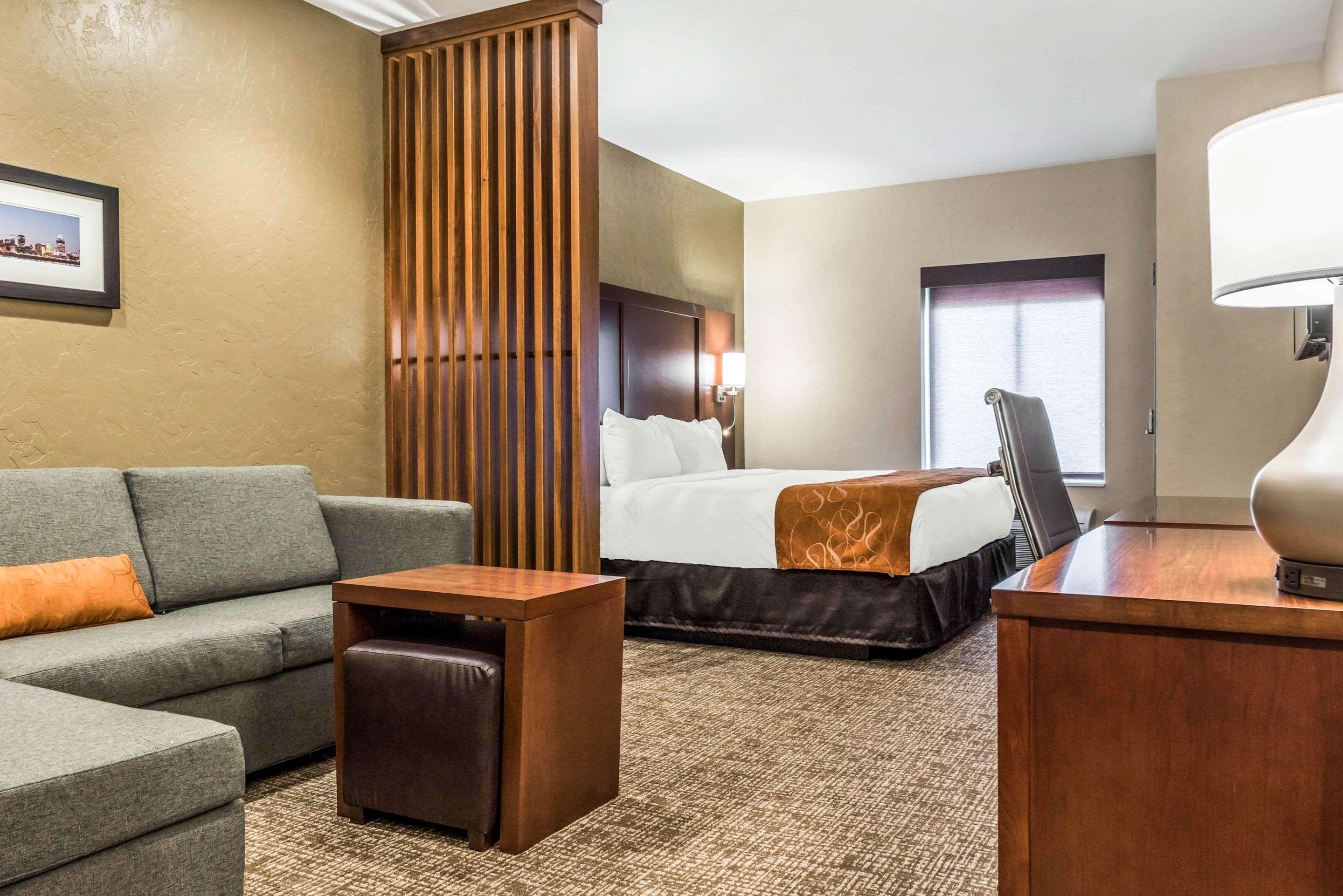 Comfort Suites Florence - Cincinnati South Екстер'єр фото