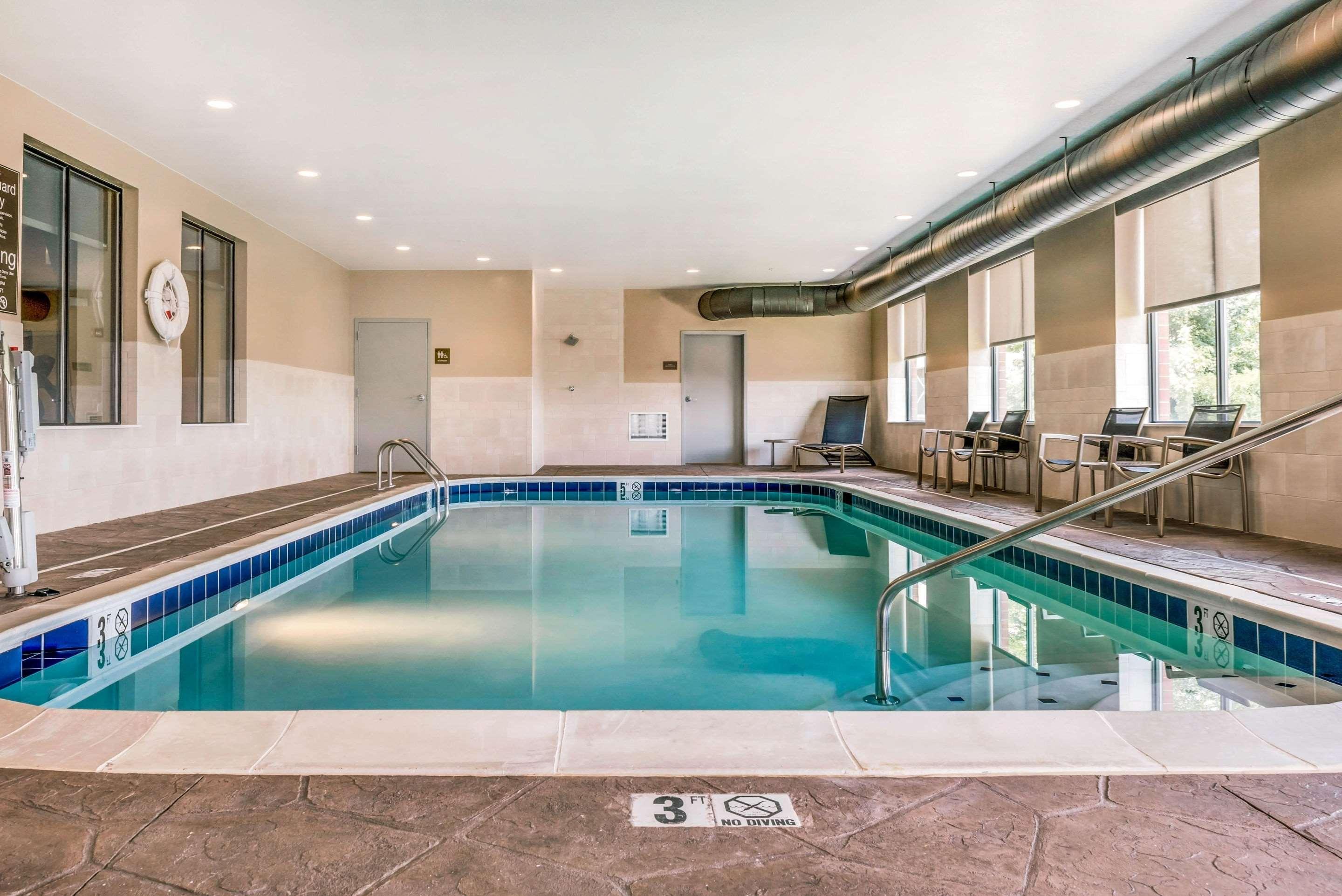 Comfort Suites Florence - Cincinnati South Екстер'єр фото